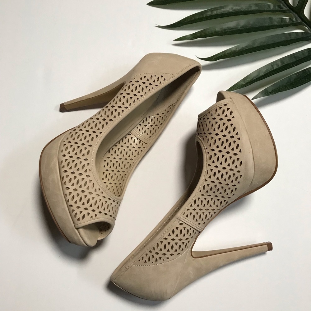 Nude Peep-toe Heels